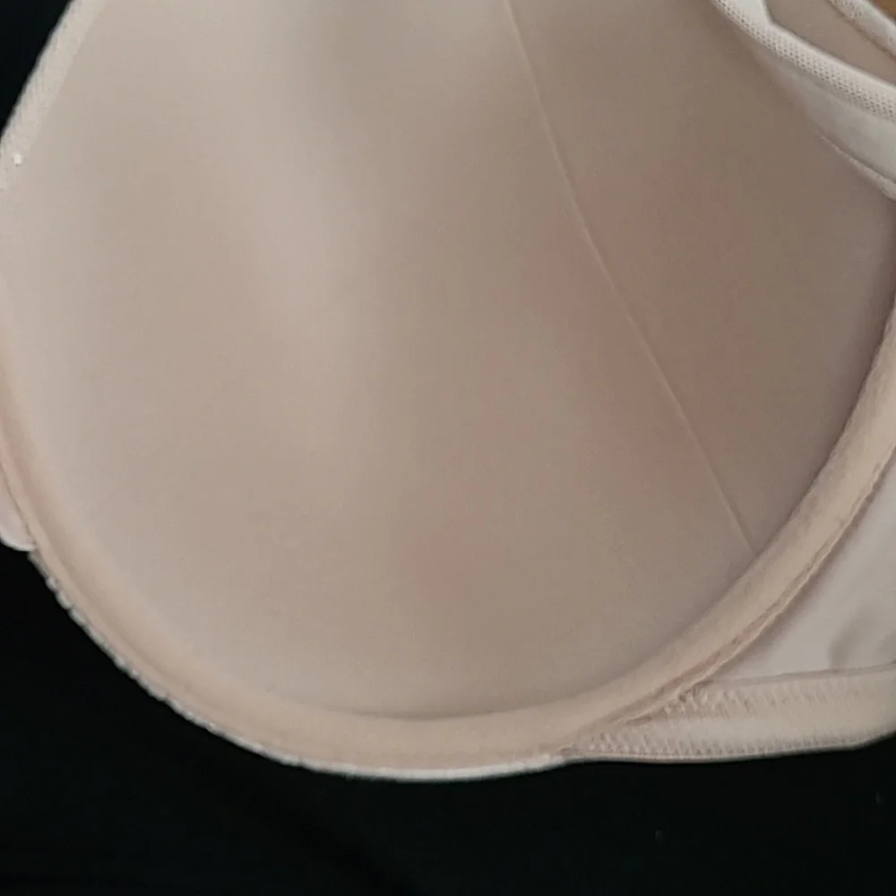 38DDD Soma Stunning Support No Show Minimizer UW Bra Nude - Picture 5 of 8